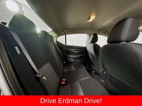 Used 2025 Nissan Sentra SR w/ Midnight Edition FWD image 27