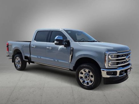 Used 2024 Ford F250 Lariat w/ Lariat Ultimate Package AWD/4WD image 2