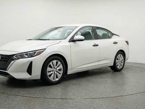 Used 2025 Nissan Sentra S FWD image 3