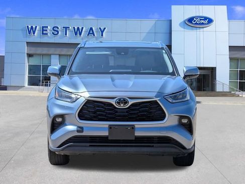 Used 2020 Toyota Highlander XLE FWD image 8