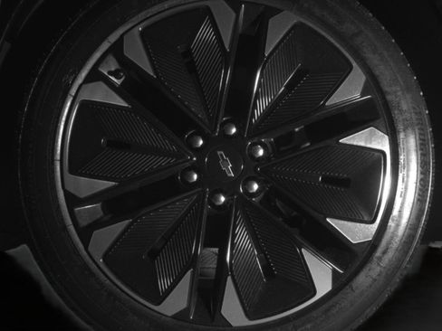 Used 2024 Chevrolet Blazer EV RS image 23