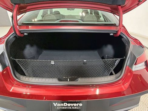 Used 2024 Hyundai Elantra SE FWD image 25
