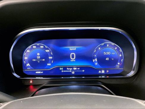 Used 2024 Chevrolet Suburban Z71 image 27