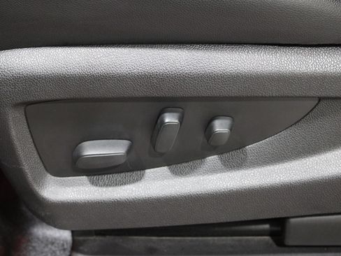 Used 2016 GMC Sierra 1500 SLT w/ SLT Preferred Package AWD/4WD image 5