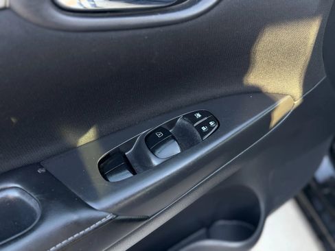 Used 2018 Nissan Sentra S image 13