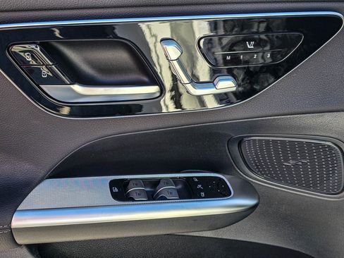 New 2026 Mercedes-Benz GLC 300 4MATIC image 12