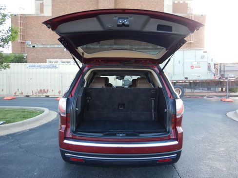 Used 2016 GMC Acadia SLT w/ Premium Edition AWD/4WD image 26