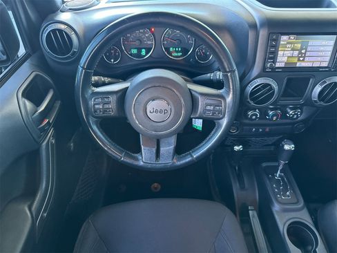 Used 2018 Jeep Wrangler Unlimited Sport w/ Connectivity Group image 14