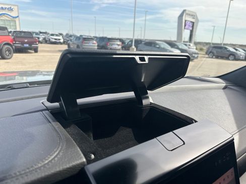 Used 2025 GMC Yukon XL Denali AWD/4WD image 54