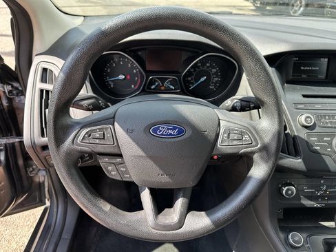 Used 2016 Ford Focus SE image 14