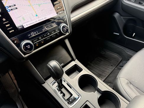 Used 2018 Subaru Outback 2.5i Limited image 13