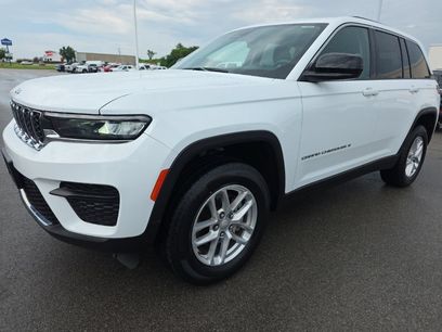 Used 2023 Jeep Grand Cherokee Laredo