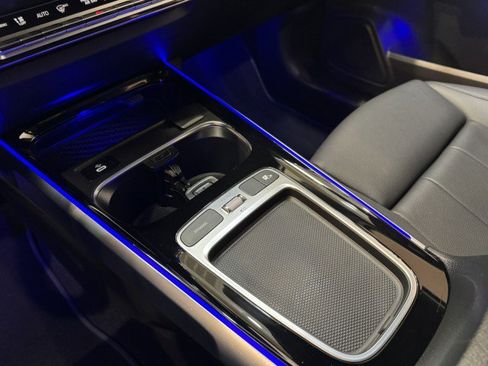 Certified 2025 Mercedes-Benz GLB 250 image 16