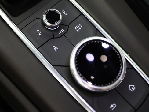 Used 2024 Cadillac Escalade V w/ LPO, ONYX Package AWD/4WD image 31
