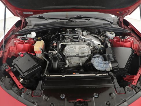 Used 2021 Chevrolet Camaro LS image 5