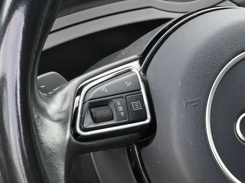 Used 2018 Audi Q3 2.0T Premium w/ Convenience Package image 28