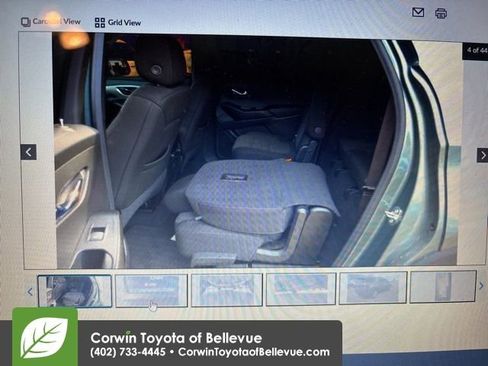 Used 2023 Chevrolet Traverse LT AWD/4WD image 3