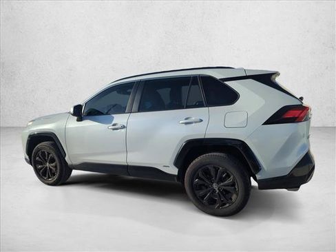 Certified 2023 Toyota RAV4 SE AWD/4WD image 5