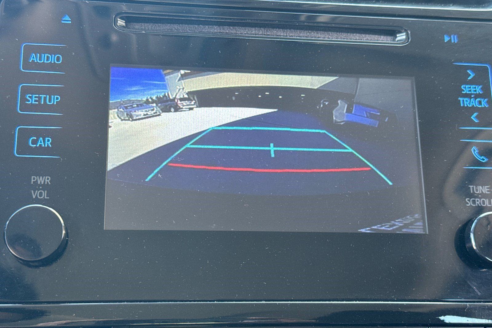 Used 2019 Toyota Prius L Eco FWD image 19