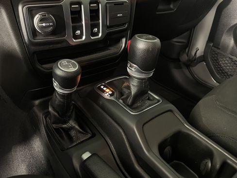 Used 2023 Jeep Wrangler Sport S image 20