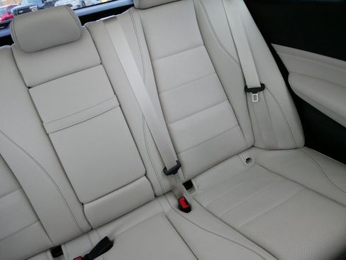 Used 2022 Mercedes-Benz GLE 350 4MATIC image 14