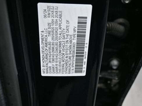Used 2025 Honda Pilot Elite image 18