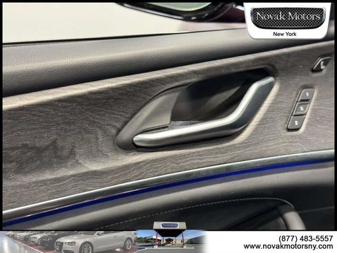 Used 2022 Jeep Grand Cherokee L Overland w/ Luxury Tech Group IV AWD/4WD image 16