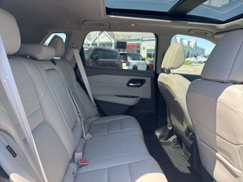 Certified 2023 Nissan Rogue SL AWD/4WD image 18