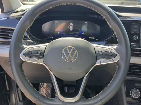 Certified 2024 Volkswagen Taos S FWD image 27