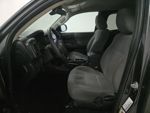 Used 2023 Toyota Tacoma SR image 5