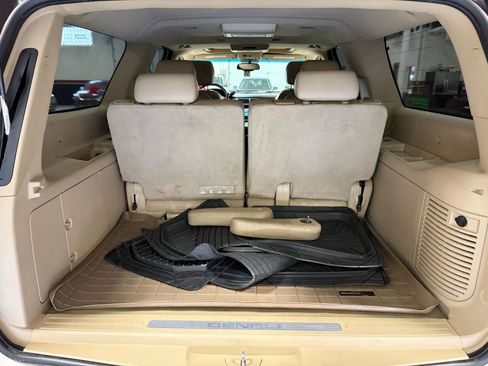 Used 2012 GMC Yukon XL Denali image 28