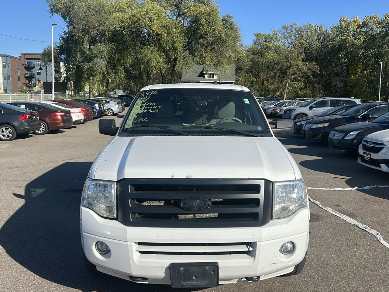 Used 2009 Ford Expedition XLT AWD/4WD image 2