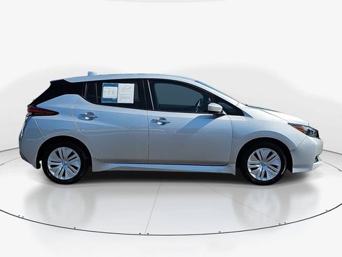 Used 2025 Nissan Leaf S FWD image 5