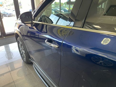 Used 2025 INFINITI QX60 Pure w/ Cargo Package FWD image 13