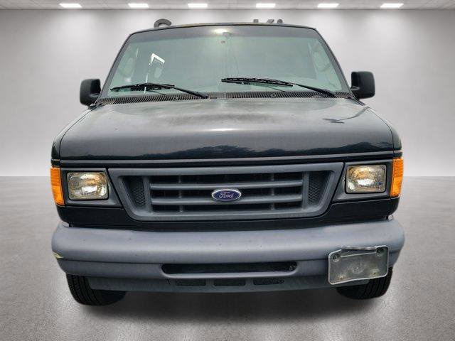 Used 2006 Ford E-350 and Econoline 350 Extended Super Duty RWD image 5