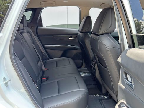 Used 2025 Nissan Murano SV AWD/4WD image 34