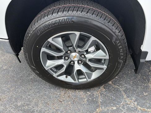 New 2026 Chevrolet Silverado 1500 LT w/ Convenience Package II RWD image 39