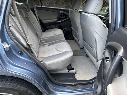 Used 2009 Toyota RAV4 4WD V6 w/ Tow Prep Pkg image 12