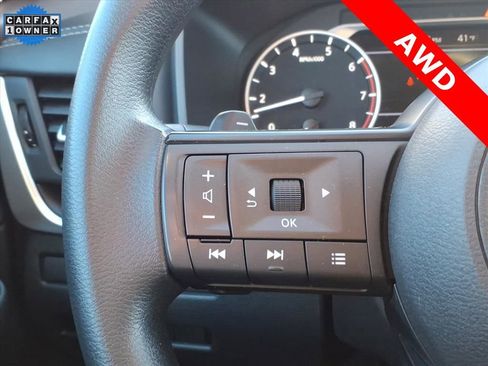 Used 2023 Nissan Rogue S image 13