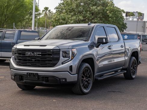Used 2025 GMC Sierra 1500 Elevation w/ Elevation Premium Package AWD/4WD image 3