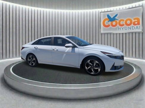 Certified 2023 Hyundai Elantra Limited FWD image 1