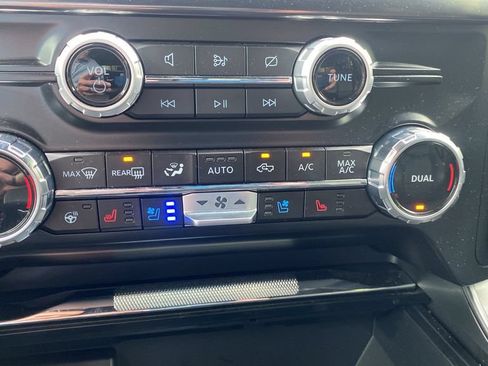 Certified 2024 Ford F150 Lariat AWD/4WD image 17