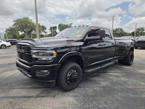 Used 2021 RAM 3500 Laramie AWD/4WD image 3