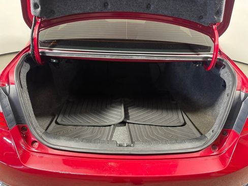 Used 2017 Honda Accord Sport image 10