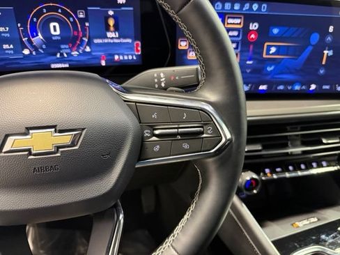Certified 2026 Chevrolet Traverse LT FWD image 17