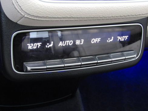 Certified 2023 Mercedes-Benz GLS 450 4MATIC image 39