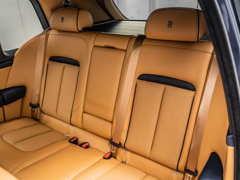 Used 2020 Rolls-Royce Cullinan AWD/4WD image 16