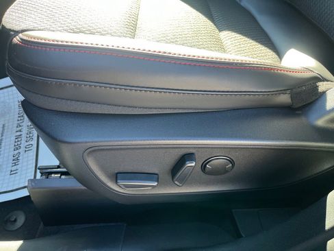 New 2026 Ford Escape ST-Line w/ Tech Pack #1 image 17