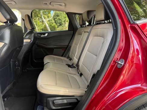 Used 2021 Ford Escape Titanium FWD image 21