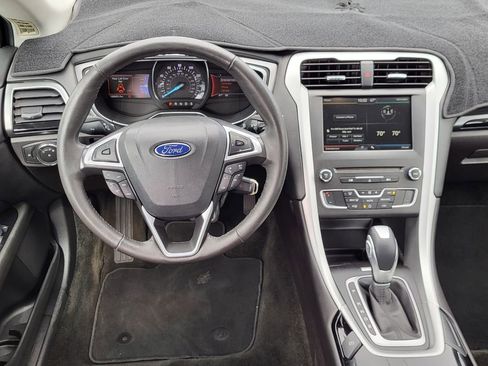 Used 2016 Ford Fusion SE FWD image 29